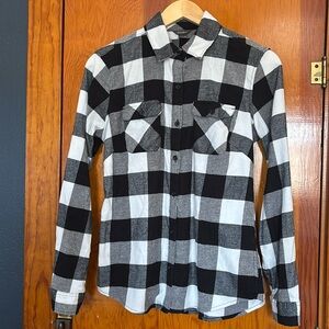Eddie Bauer women’s Buffalo check flannel shirt Small